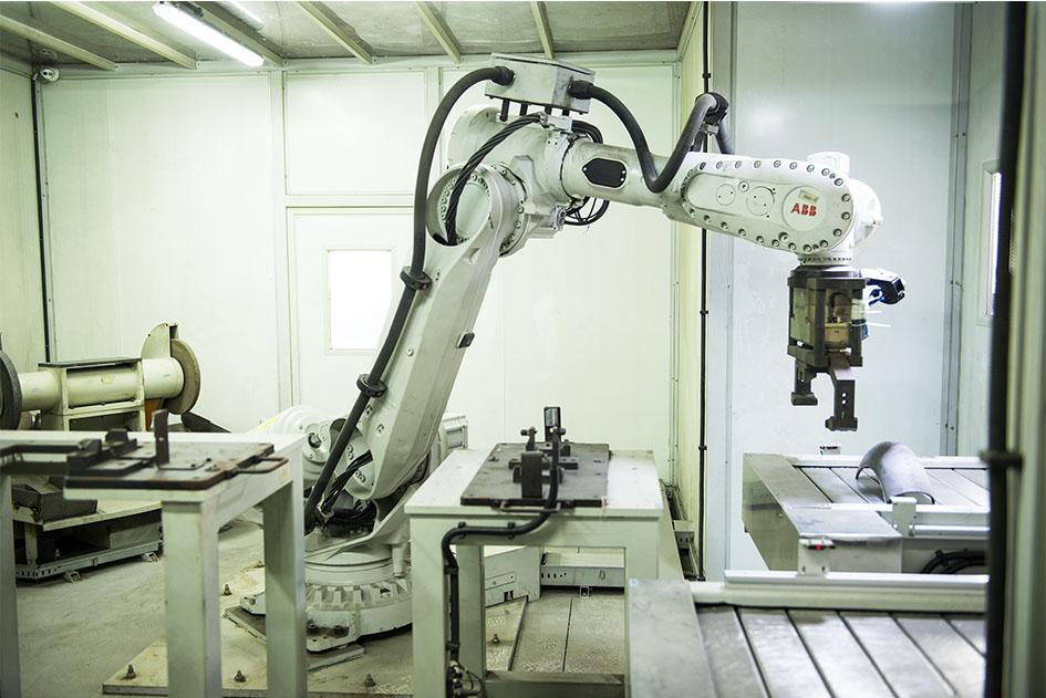 Robot polishing workstation