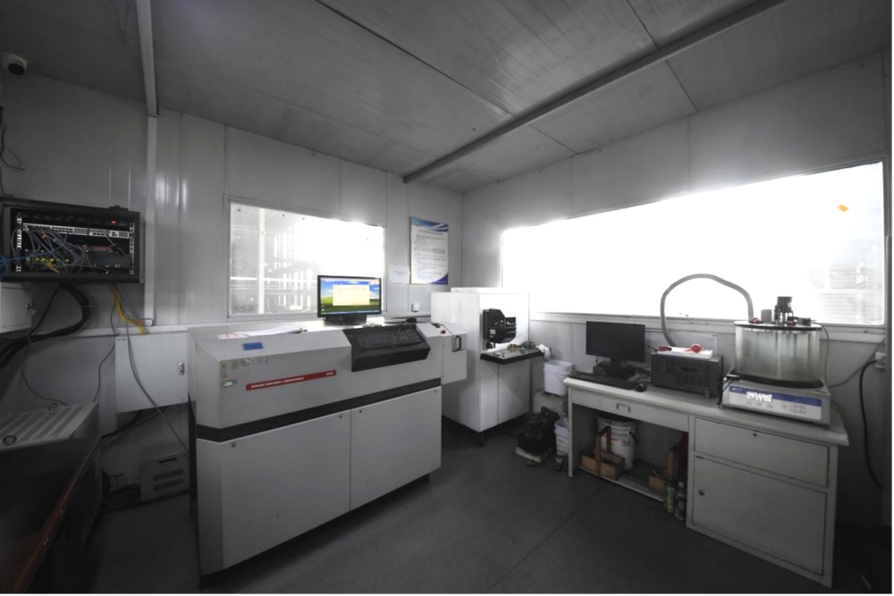 Spectrometer component detection equipment